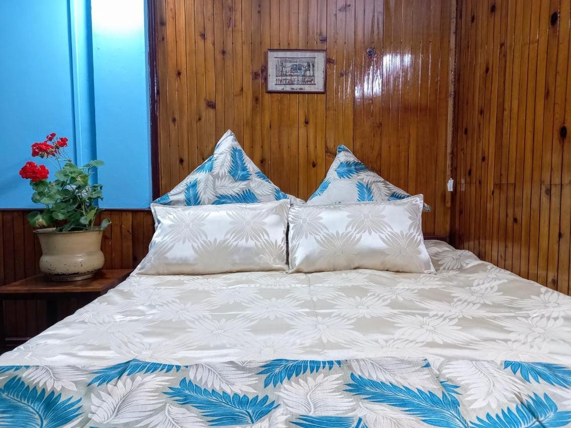 West Point Backpackers Hostel ダージリン エクステリア 写真