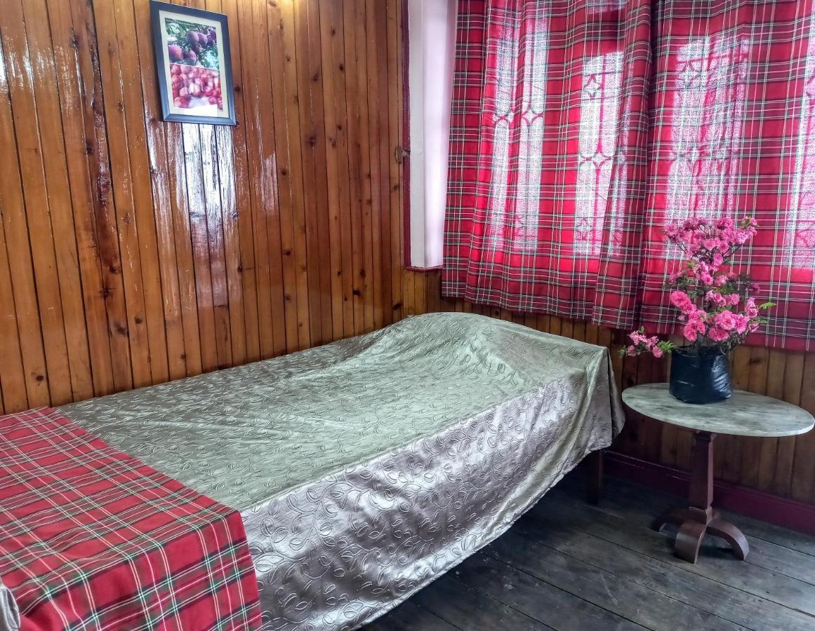 West Point Backpackers Hostel ダージリン エクステリア 写真